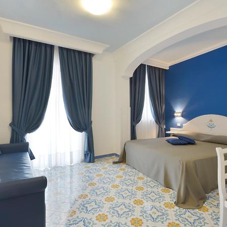 La Pineta Hotel Beach & Spa Acciaroli Room photo